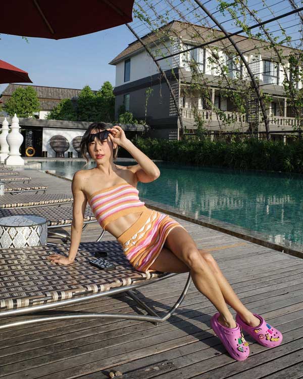 เปิดวาร์ป เบเบ้ ธันย์ชนก ไอดอลสาว ไซต์มินิ หุ่นแซ่บสุดฮอต 20