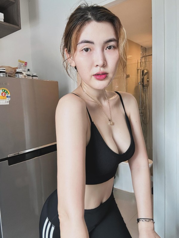 Natthanan Phueng น้อง ผึ้ง ดาวติ๊กต๊อก เซ็กซี่ ตัวท็อป น่ารัก นมโต 18+ 17
