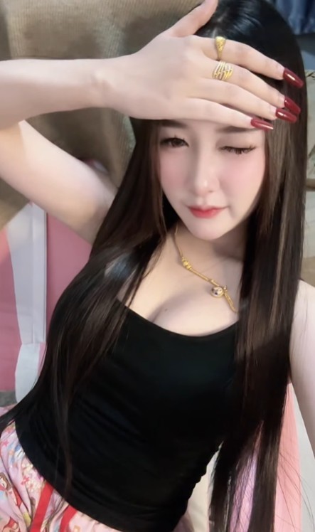 Thanaporn Baotong น้อง ธนาพร สาวน้อย ไอดอล ถ่ายแบบ เซ็กซี่ 18+ 14