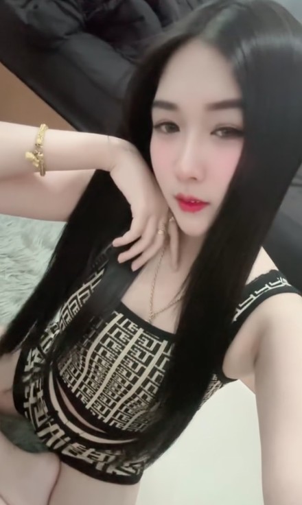 Thanaporn Baotong น้อง ธนาพร สาวน้อย ไอดอล ถ่ายแบบ เซ็กซี่ 18+ 19