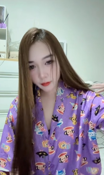 Thanaporn Baotong น้อง ธนาพร สาวน้อย ไอดอล ถ่ายแบบ เซ็กซี่ 18+ 25