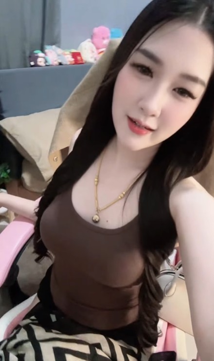 Thanaporn Baotong น้อง ธนาพร สาวน้อย ไอดอล ถ่ายแบบ เซ็กซี่ 18+ 8